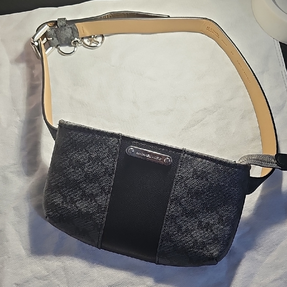 Michael Kors Black and Gray Crossbody Bag